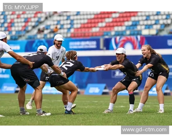 飞盘巨献:探秘成都飞盘队的比赛经验_1 飞盘巨献:探秘成都飞盘队的比赛经验_1